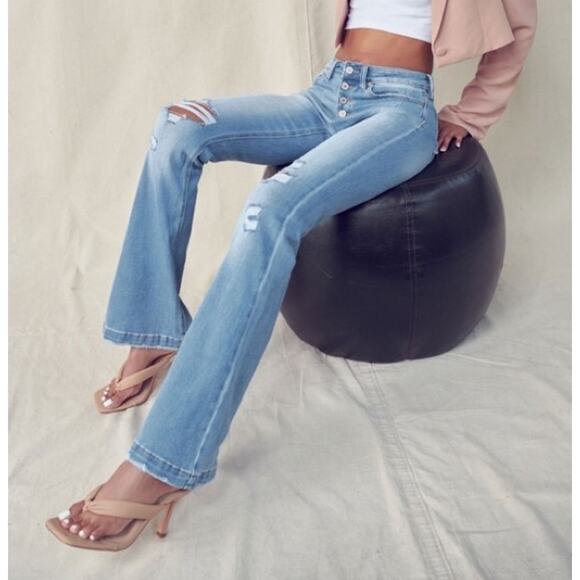 EUC Kancan Distressed Mid-Rise Flare Jeans - 29 Petite - Picture 4 of 7